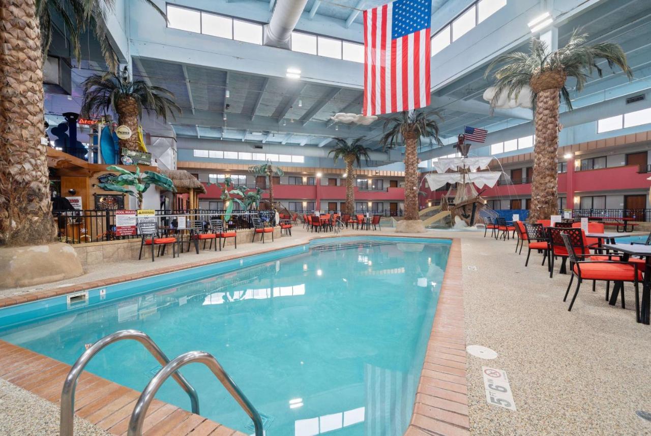 Ramada By Wyndham Sioux Falls Airport - Waterpark Resort & Event Center Kültér fotó