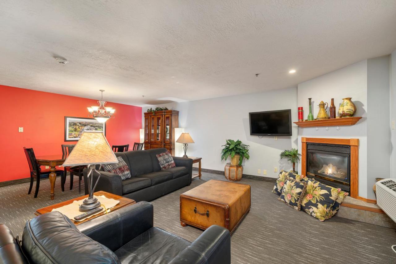 Ramada By Wyndham Sioux Falls Airport - Waterpark Resort & Event Center Kültér fotó