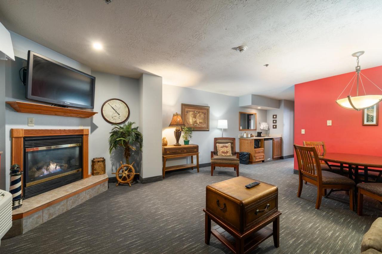 Ramada By Wyndham Sioux Falls Airport - Waterpark Resort & Event Center Kültér fotó