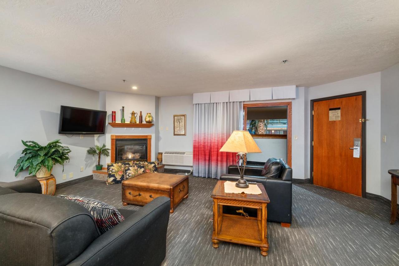 Ramada By Wyndham Sioux Falls Airport - Waterpark Resort & Event Center Kültér fotó