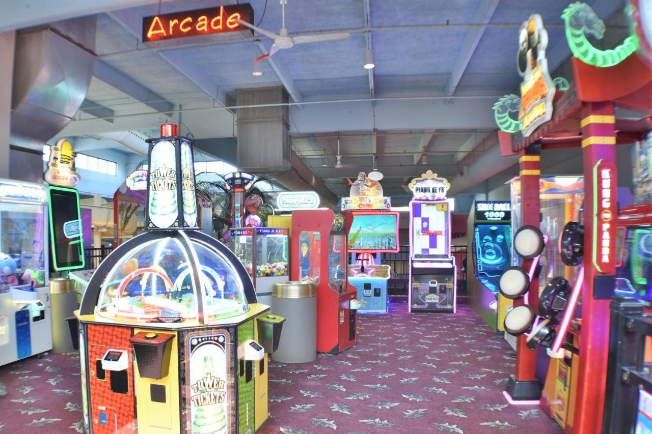 Ramada By Wyndham Sioux Falls Airport - Waterpark Resort & Event Center Kültér fotó
